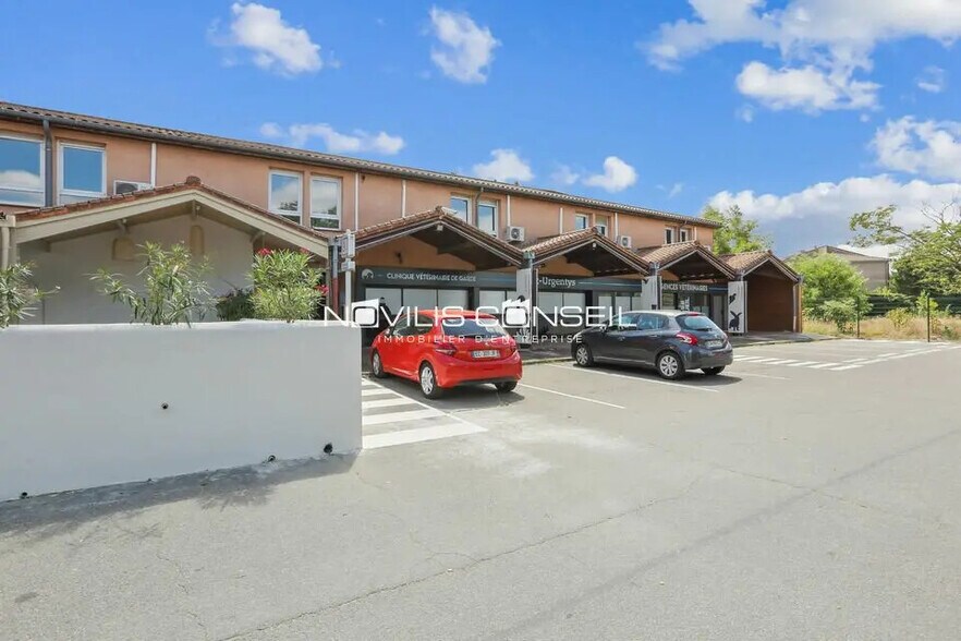 Office in Toulouse for lease - Building Photo - Image 3 of 8