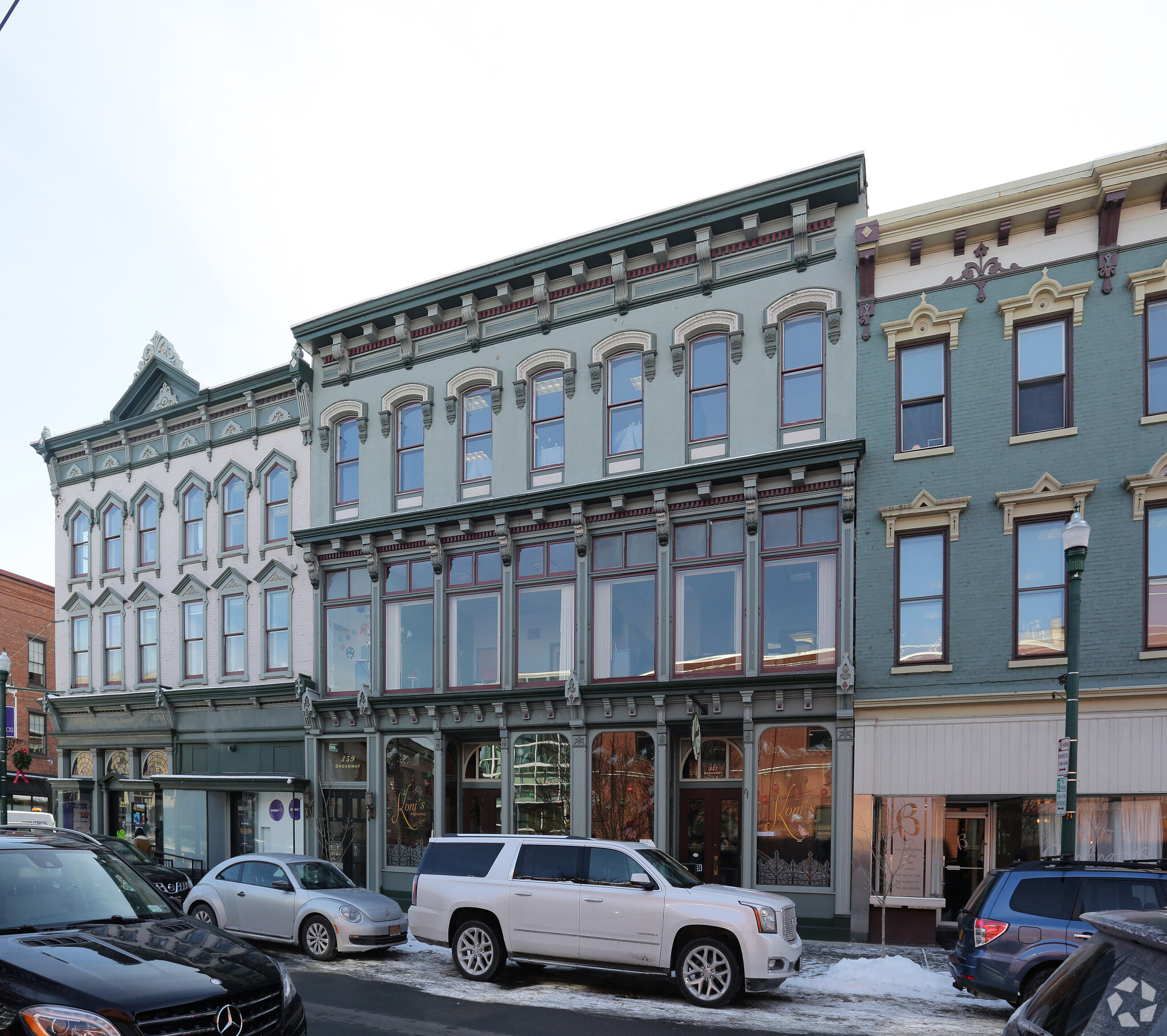 359 Broadway, Troy, NY for sale Primary Photo- Image 1 of 1