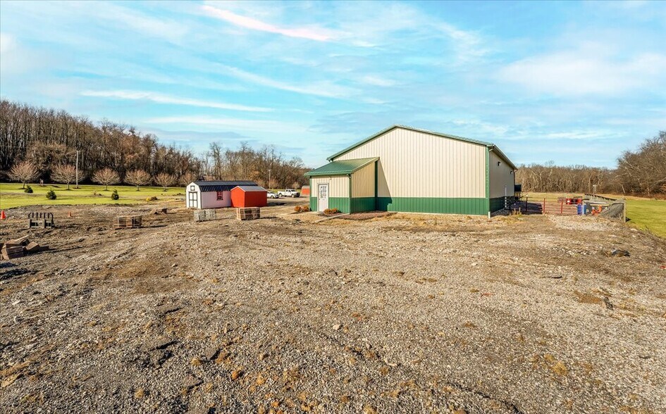 3684 Perry Hwy, Slippery Rock, PA for sale - Primary Photo - Image 1 of 1