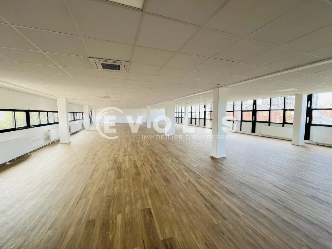 Office in Champigny-sur-Marne for lease Interior Photo- Image 1 of 11