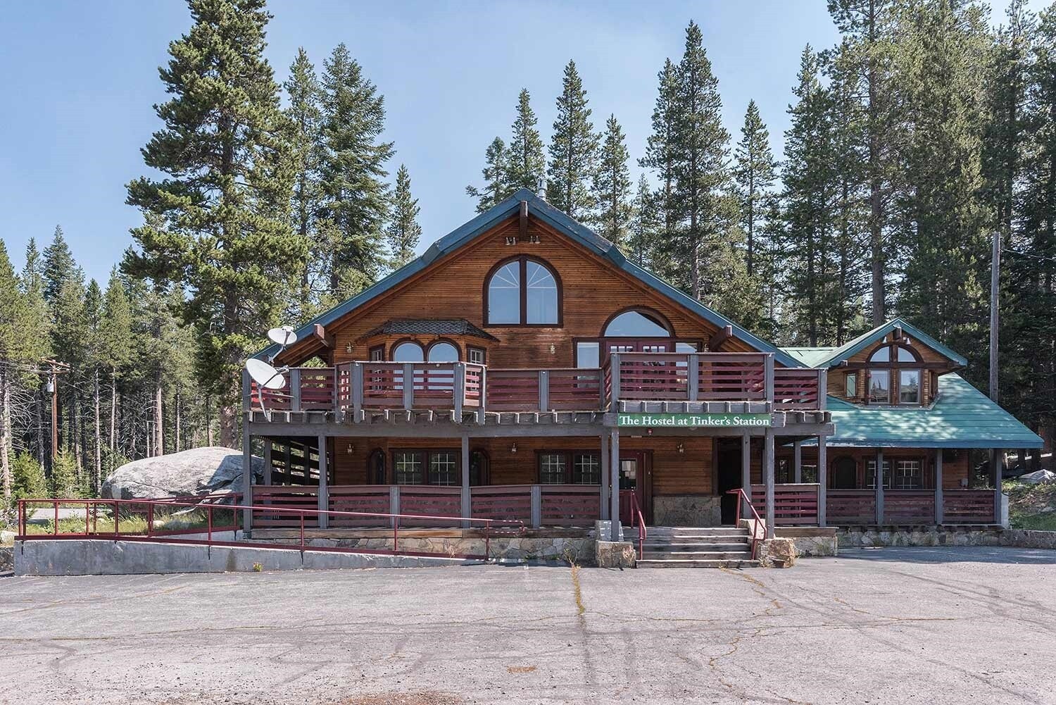 21728 Donner Pass Rd, Soda Springs, CA for sale Primary Photo- Image 1 of 1