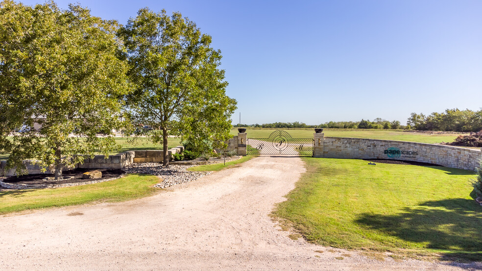 75 Memory Ln, Burton, TX for sale - Aerial - Image 3 of 10