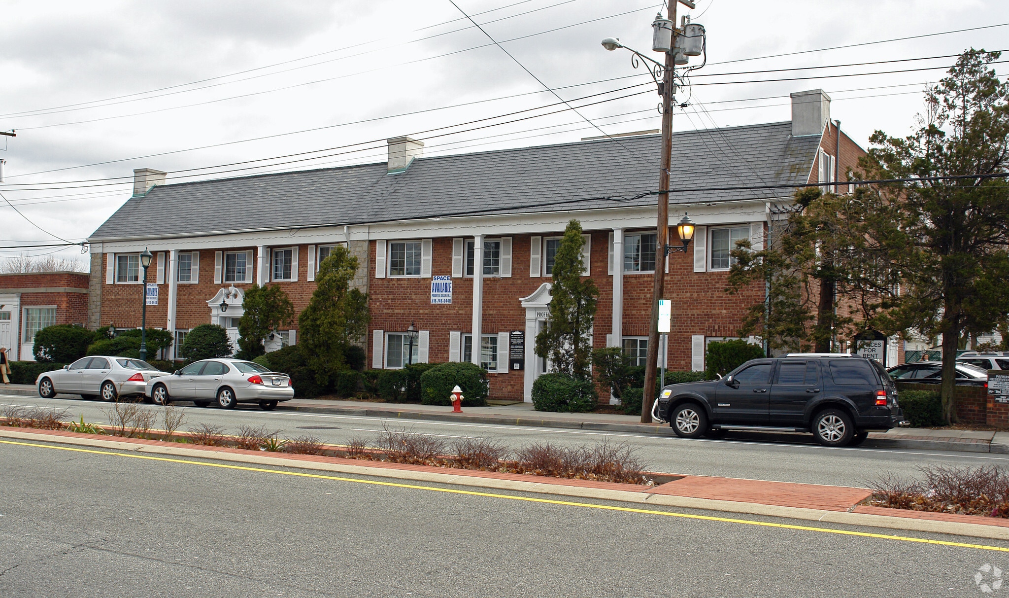 99 Hillside Ave, Williston Park, NY for lease Building Photo- Image 1 of 18