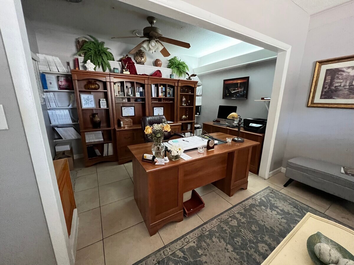 150 Dog Track Rd, Longwood, FL 32750