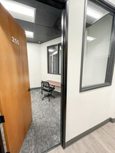 915 Broadway St, Vancouver, WA for lease Interior Photo- Image 2 of 4