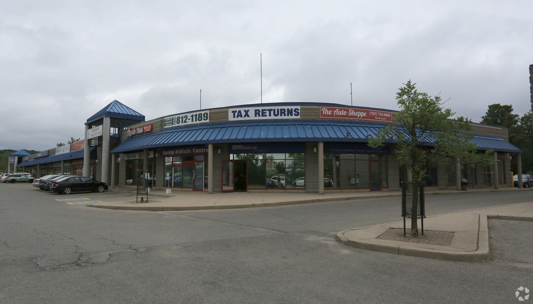 304 Dunlop St W, Barrie, ON for sale Primary Photo- Image 1 of 1