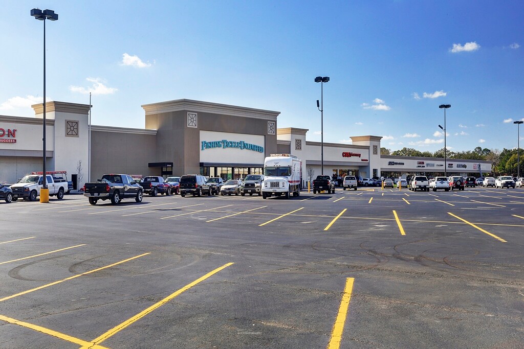 13711-13897 Southwest Fwy, Sugar Land, TX, 77478 - Retail Space For