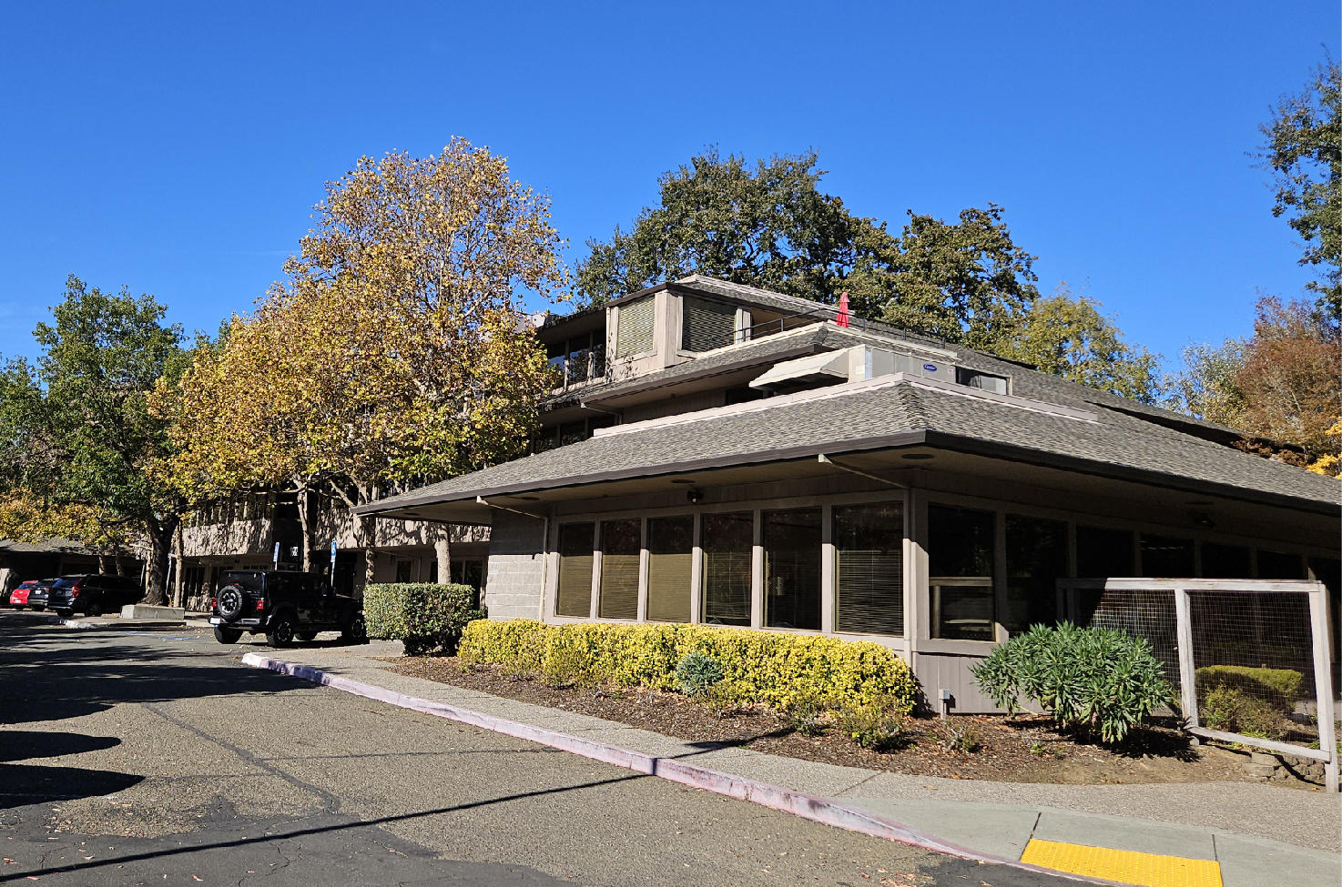 1682 Novato Blvd, Novato, CA for lease Building Photo- Image 1 of 17