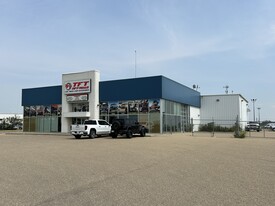 342 Laura Ave, Red Deer County AB - Commercial Real Estate