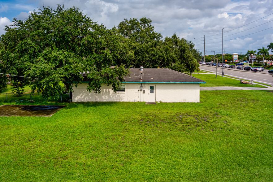 4223 53rd Ave E, Bradenton, FL 34203 | LoopNet