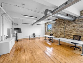 639 Queen St W, Toronto, ON for lease Interior Photo- Image 2 of 7