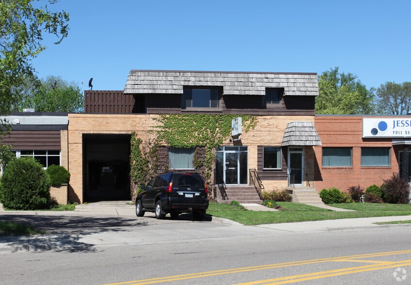 3982 Alabama Ave S, Saint Louis Park, MN for sale - Building Photo - Image 2 of 2