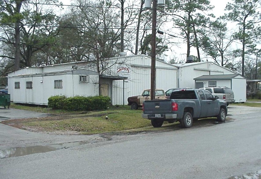 815 Sheila Ln, Channelview, TX for sale - Building Photo - Image 1 of 1