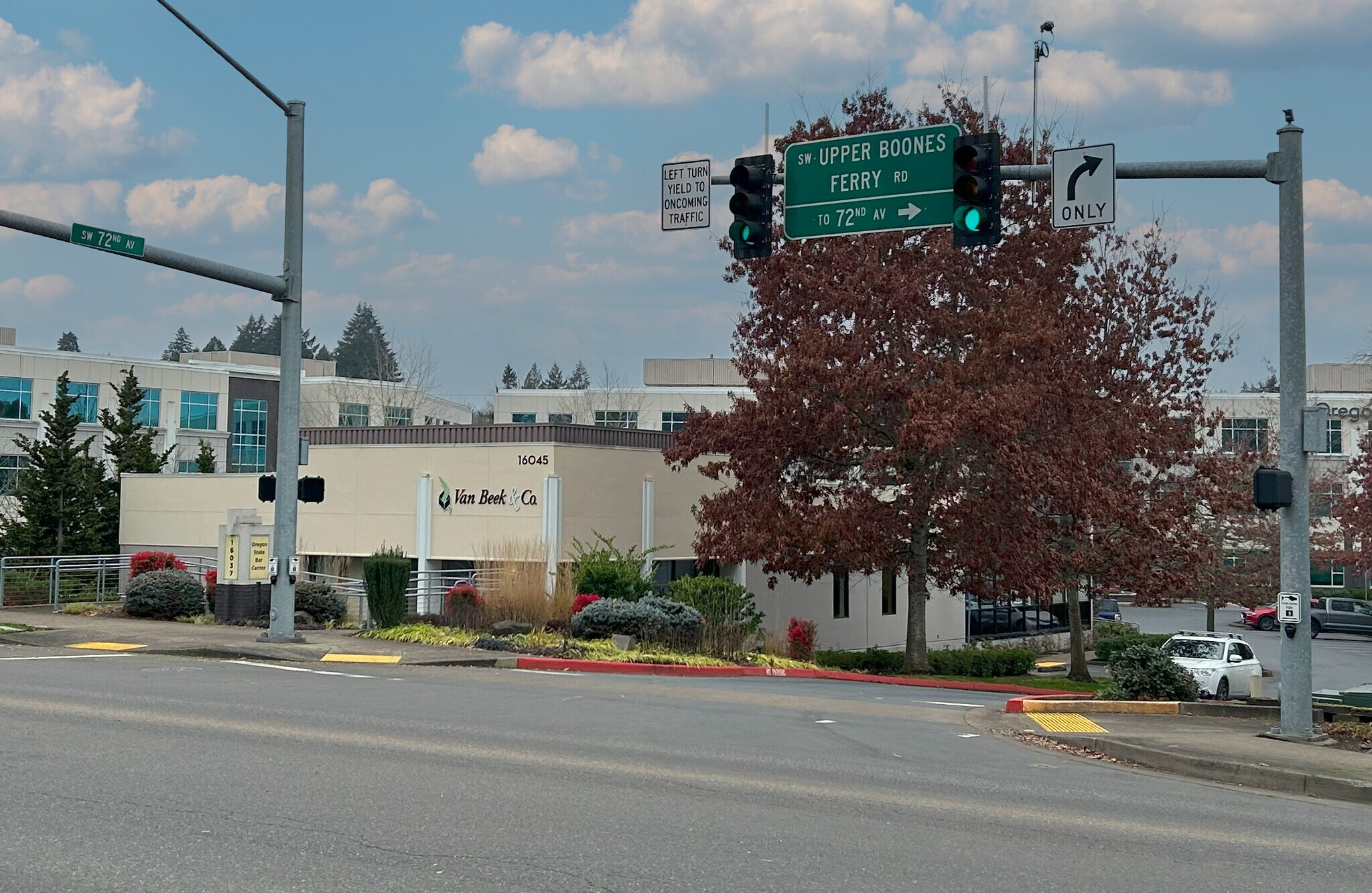 16045 SW Upper Boones Ferry Rd, Tigard, OR for sale Building Photo- Image 1 of 1