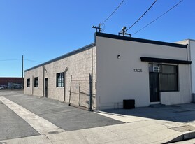 13922-13926 Saticoy Street, Panorama City, CA - Warehouse