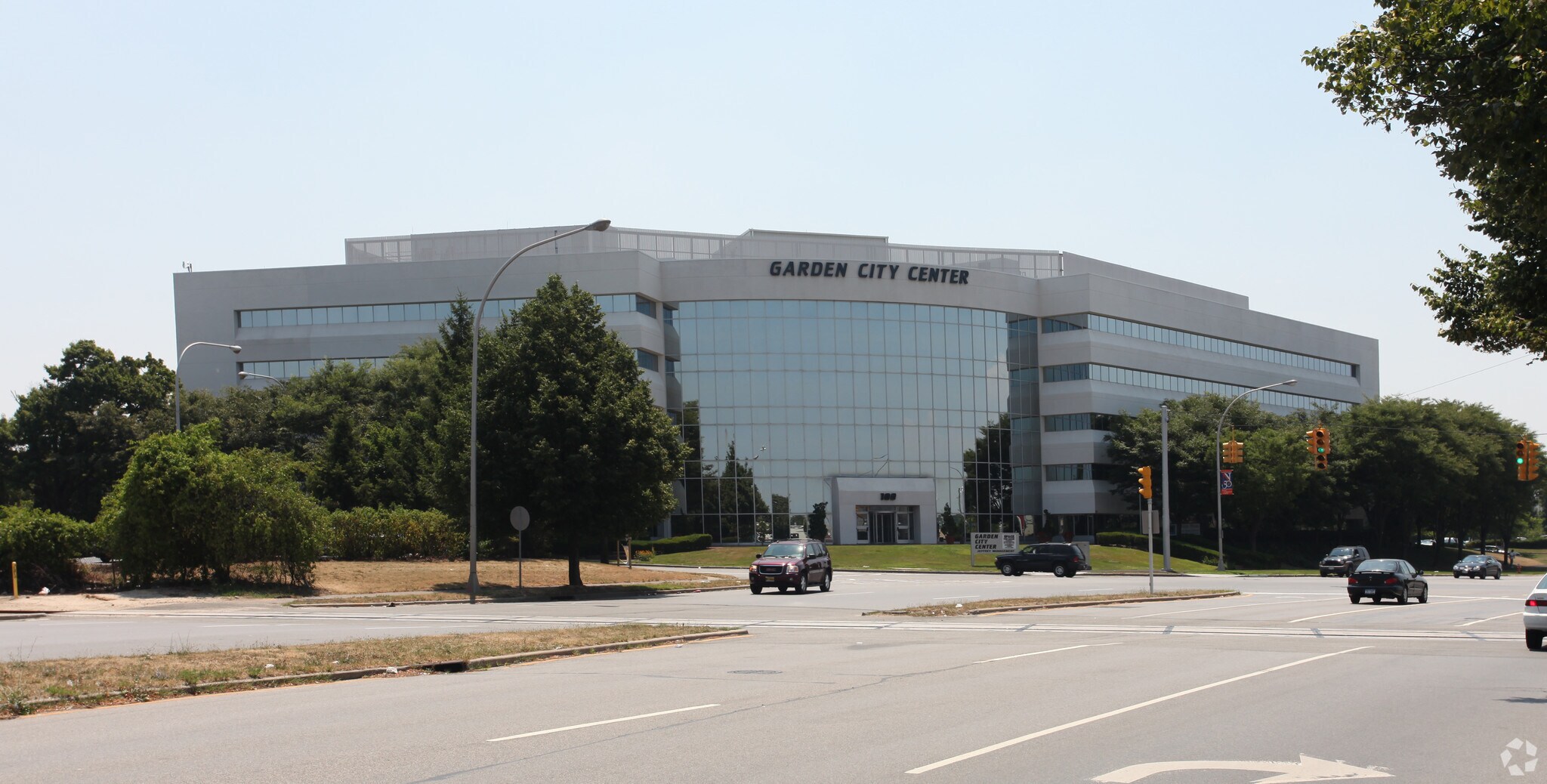 100 Quentin Roosevelt Blvd, Garden City, NY 11530 - Garden City Center