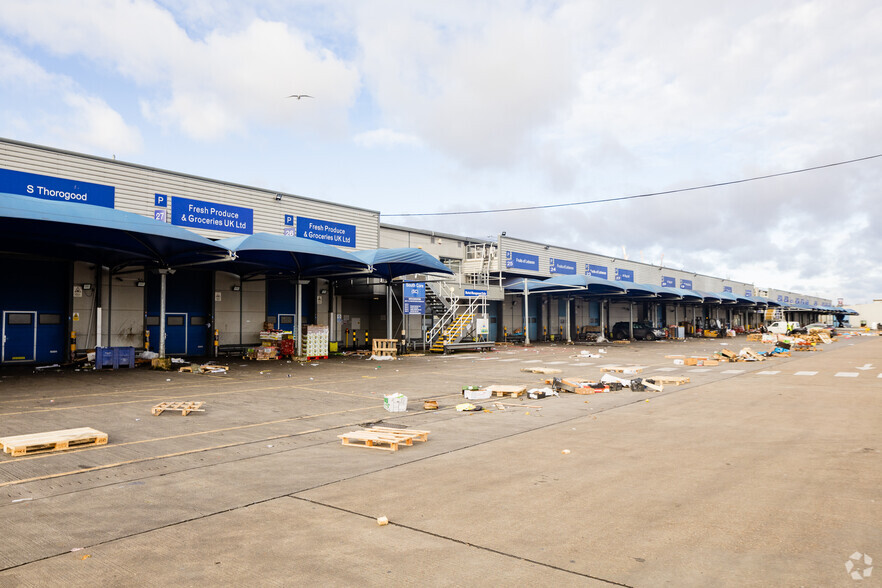 Hayes Rd, Southall for sale - Primary Photo - Image 1 of 1