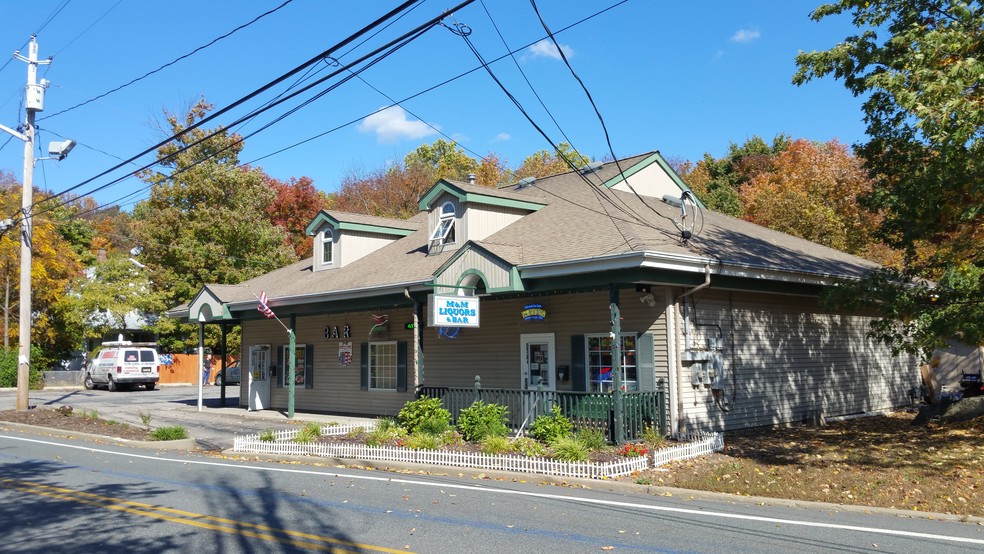 574 Macopin Rd, West Milford, NJ for sale - Primary Photo - Image 1 of 1