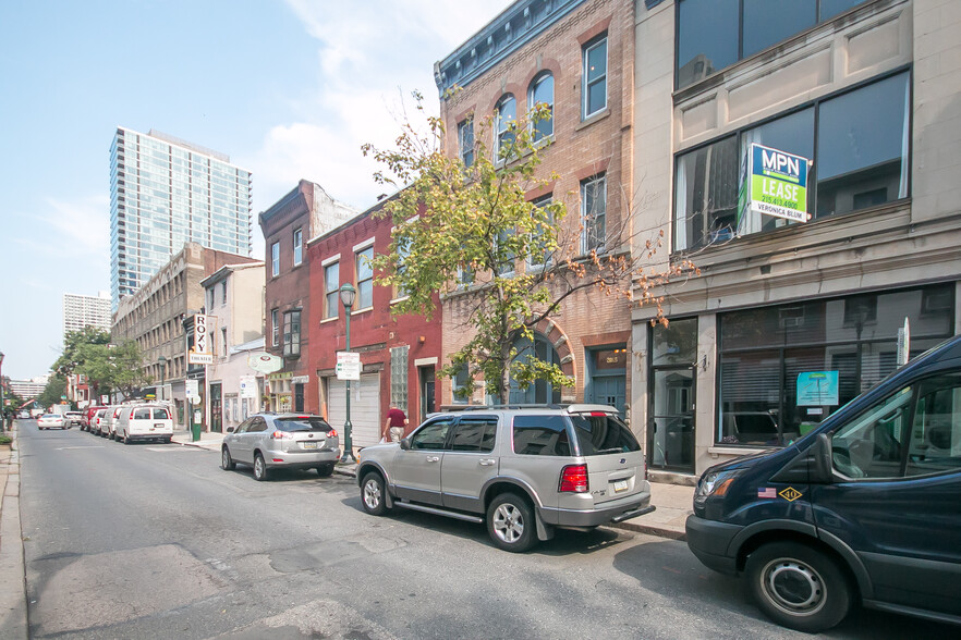 2013 Sansom St, Philadelphia, PA for lease - Building Photo - Image 2 of 15