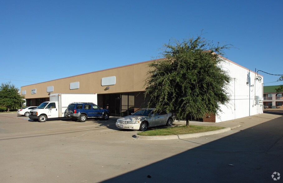 2406 S Jupiter Rd, Garland, TX for lease - Primary Photo - Image 1 of 3