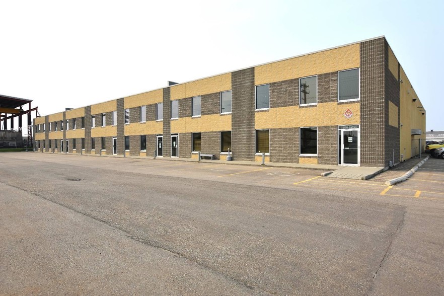 7304-7426 52 St NW, Edmonton, AB for sale - Building Photo - Image 2 of 8