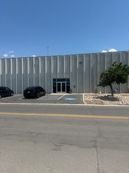 135 Mountain Way Dr, Orem, UT for lease - Building Photo - Image 3 of 6