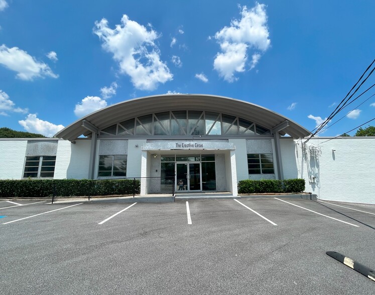 812 Lambert Dr NE, Atlanta, GA for lease - Building Photo - Image 1 of 11