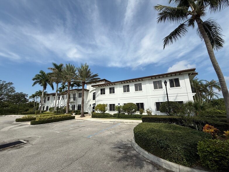 11450 SE Dixie Hwy, Hobe Sound, FL for lease - Building Photo - Image 2 of 12