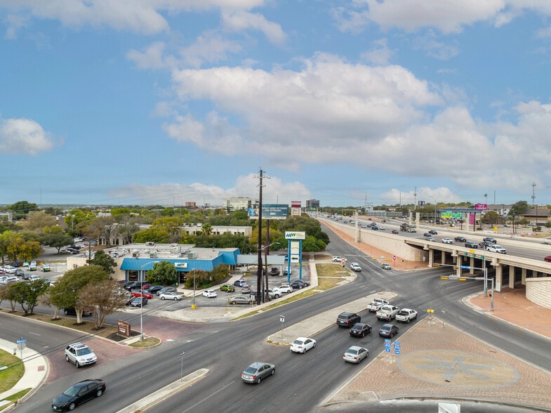 4306 NW Loop 410, San Antonio, TX for sale - Building Photo - Image 1 of 15
