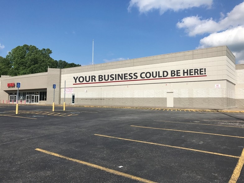 1556 E Main St, Oak Hill, WV 25901