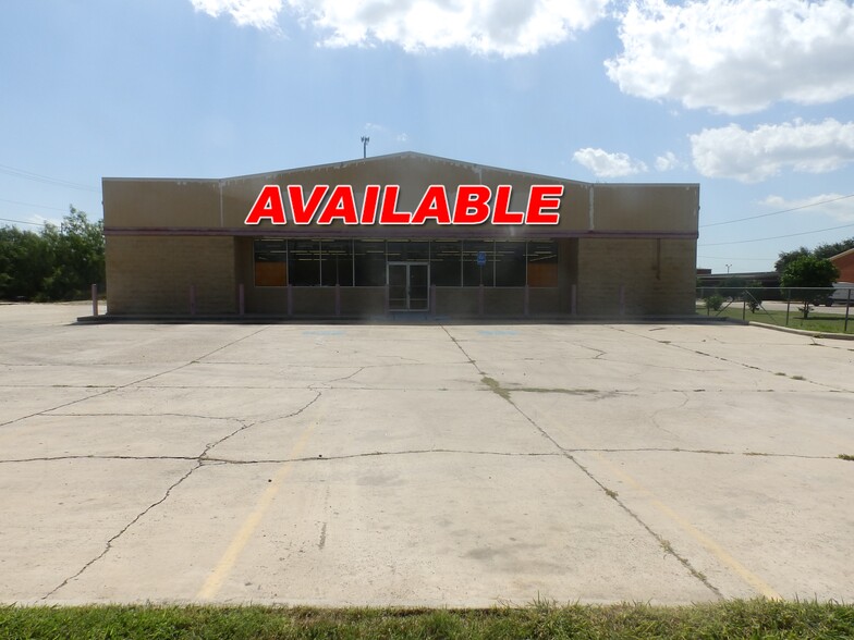 747 N Fm 2360, Rio Grande City, TX for lease - Primary Photo - Image 1 of 6