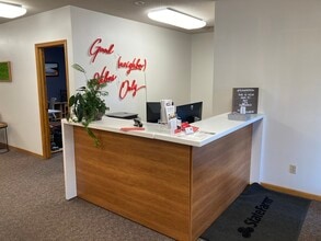 1324 W Clairemont Ave, Eau Claire, WI for lease Interior Photo- Image 2 of 7