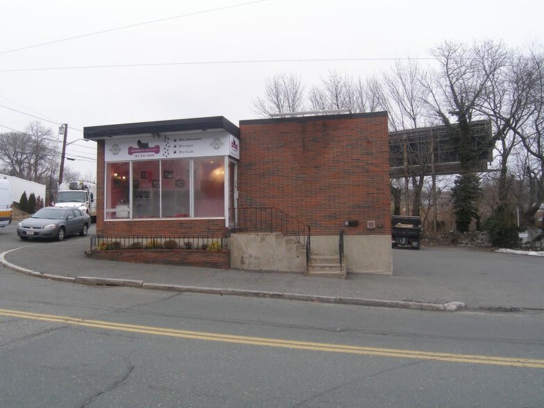 7 Washington Ave, Revere, MA 02151