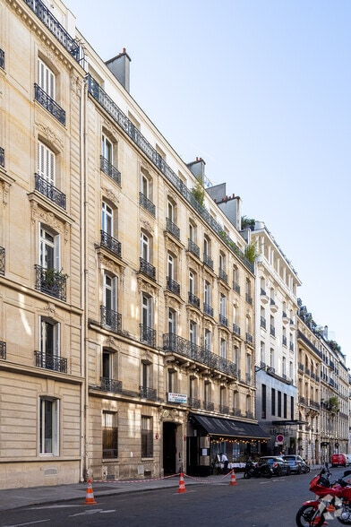 14 Rue De Marignan, Paris for sale - Primary Photo - Image 1 of 1