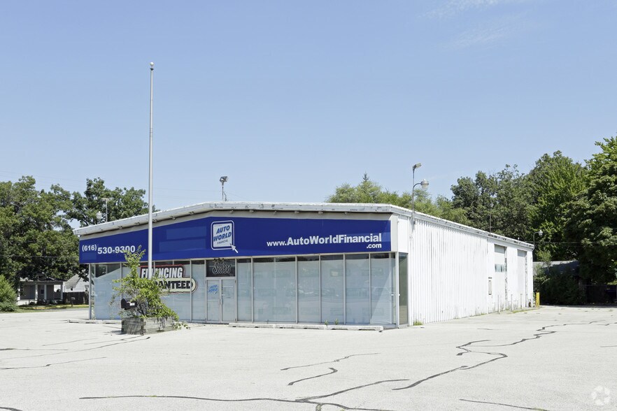 4822 S Division Ave, Grand Rapids, MI for sale - Primary Photo - Image 1 of 1