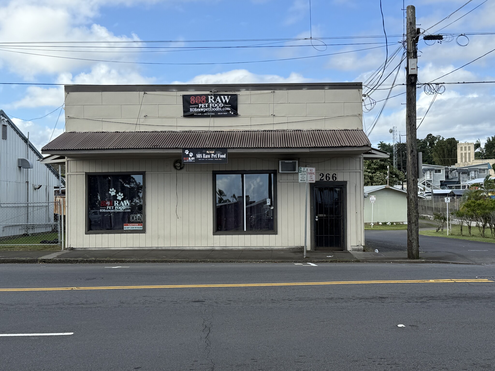 266 Kilauea Ave, Hilo, HI for lease Building Photo- Image 1 of 3