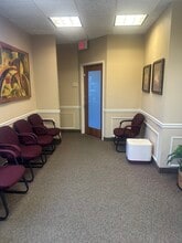 14 Glen Cove Rd, Roslyn Heights, NY for lease Interior Photo- Image 2 of 7