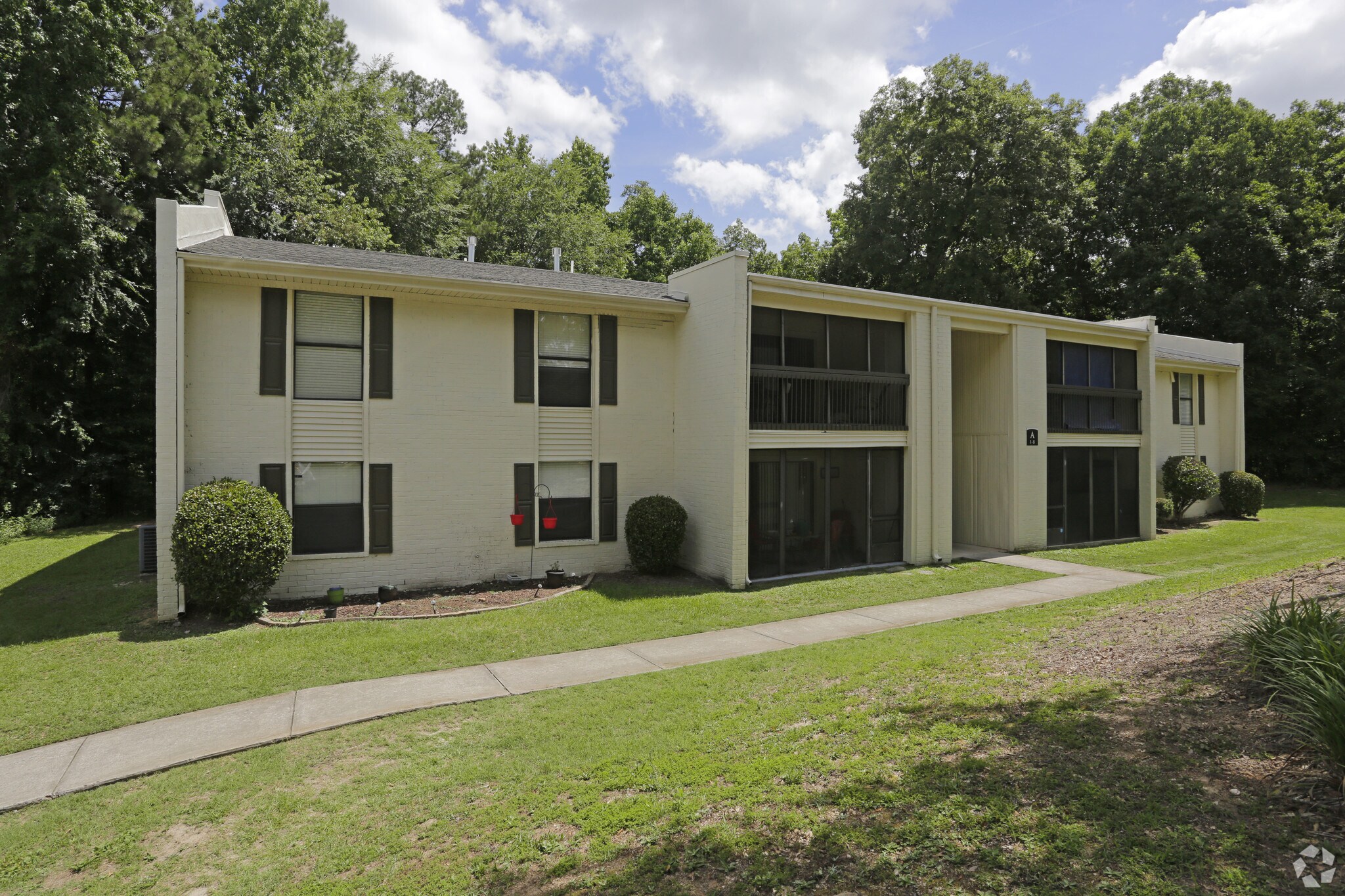 2700 Feather Run Trl, West Columbia, SC for sale Primary Photo- Image 1 of 1