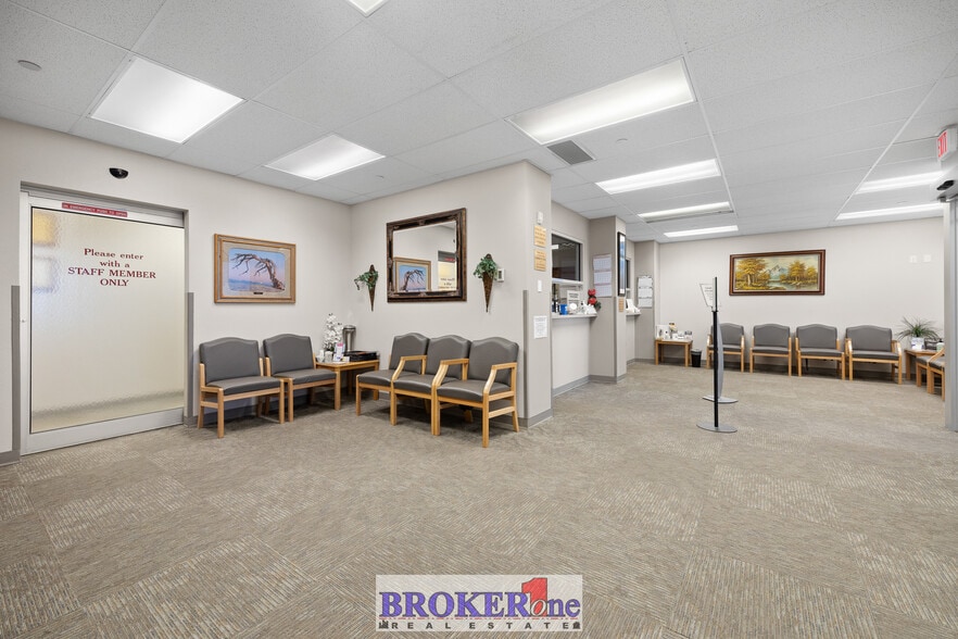 419 S Washington St, Casper, WY for lease - Interior Photo - Image 3 of 23