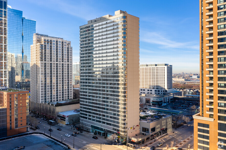 1212 S Michigan Ave, Chicago, IL for lease - Primary Photo - Image 1 of 38