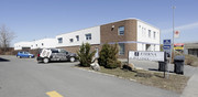 25 Rue Gince, Saint-Laurent QC - Warehouse