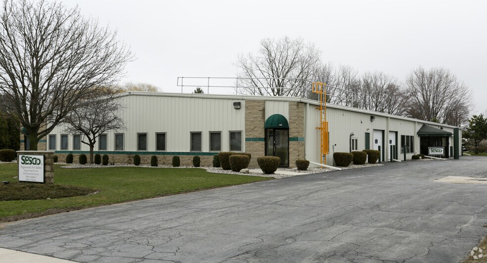 1209-1215 S 41st St, Manitowoc, WI for sale - Primary Photo - Image 1 of 1