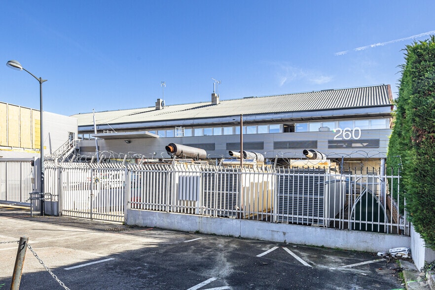 45 Avenue Victor Hugo, Aubervilliers for lease - Building Photo - Image 2 of 3