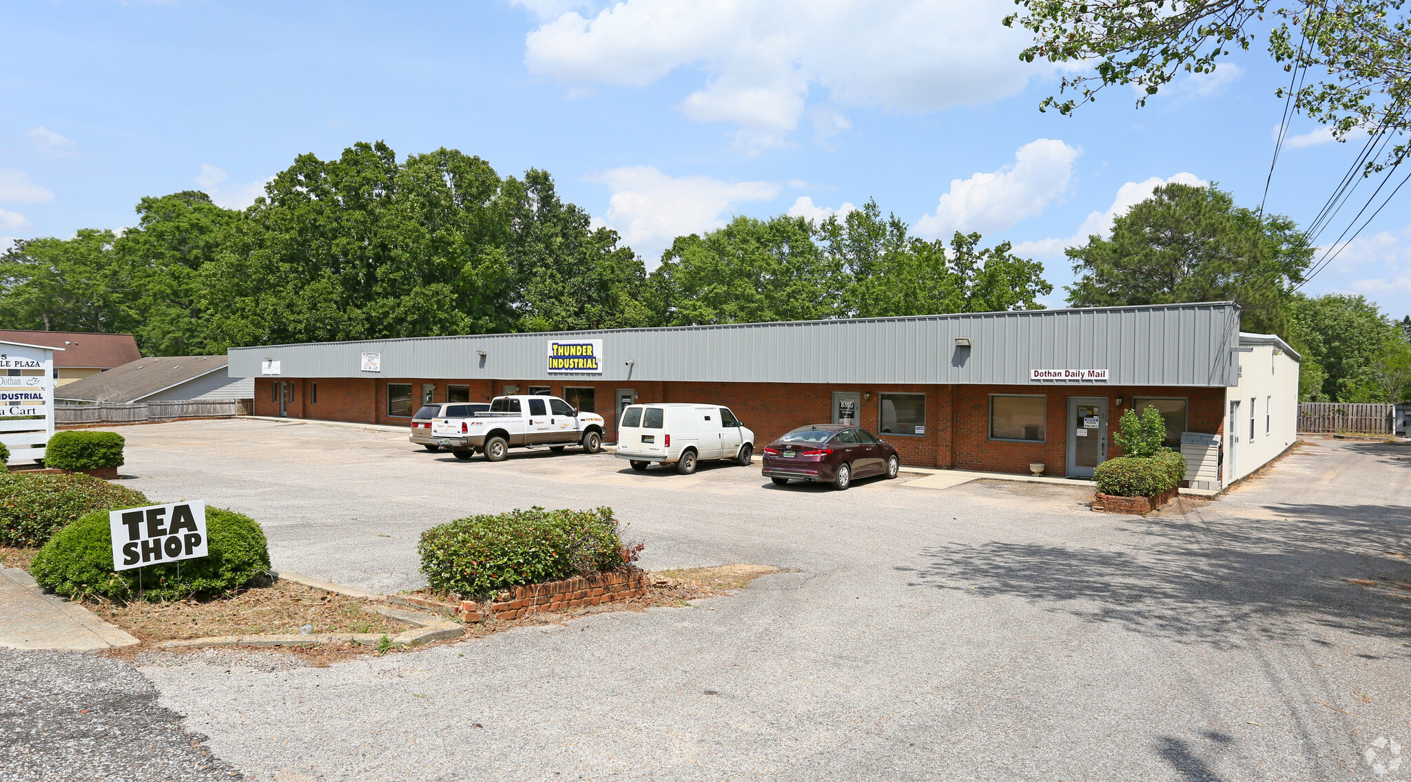 1415 Honeysuckle Rd, Dothan, AL for sale Primary Photo- Image 1 of 1