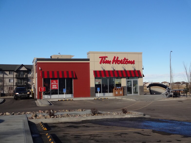 123 Sunridge Rd W, Lethbridge, AB for sale - Primary Photo - Image 1 of 1