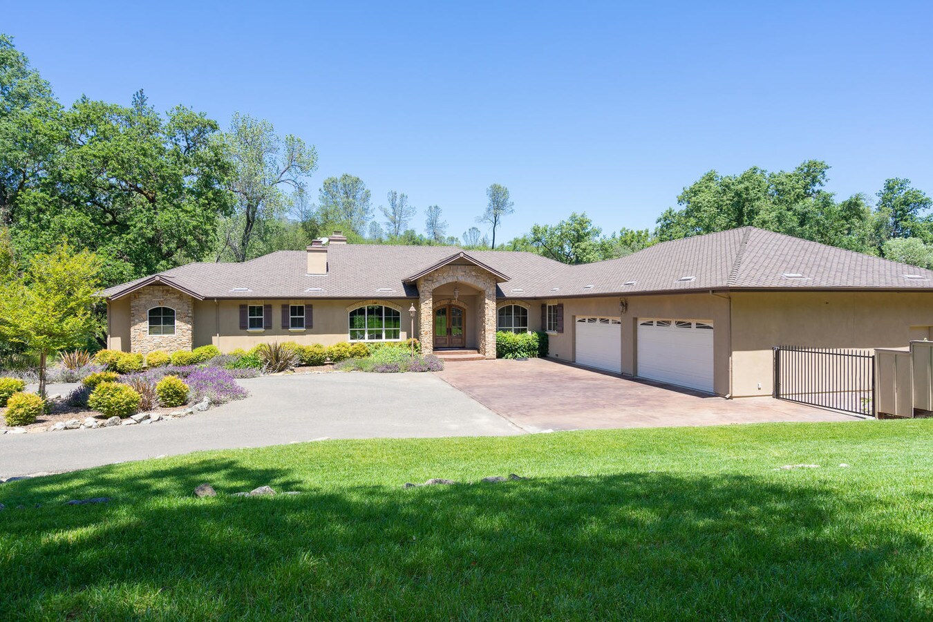 5951 Clark Mountain Rd, Lotus, CA 95651