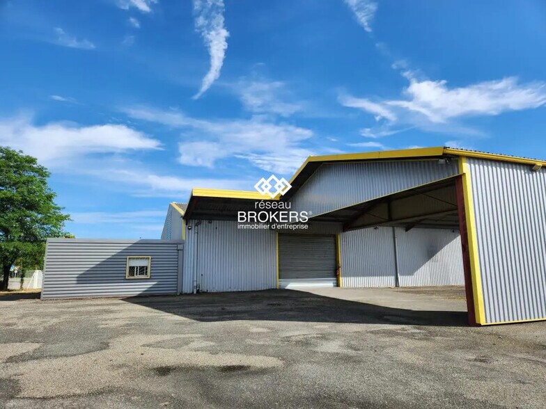 Industrial in Canals for sale - Building Photo - Image 1 of 3