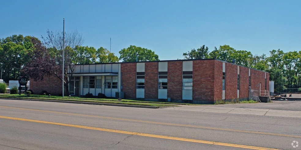 1516 Nicholas Rd, Dayton, OH for lease - Building Photo - Image 2 of 18