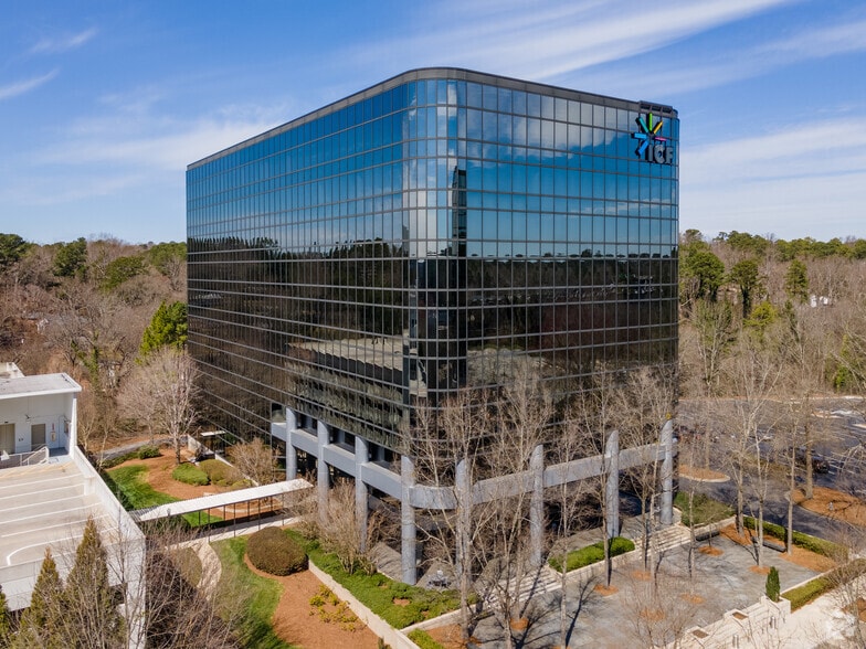 2635 Century Pky NE, Atlanta, GA for lease - Building Photo - Image 1 of 10