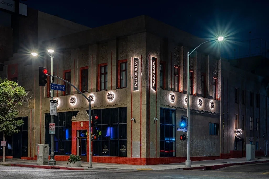 3330 Wilshire Blvd, Los Angeles, CA for lease Building Photo- Image 1 of 19